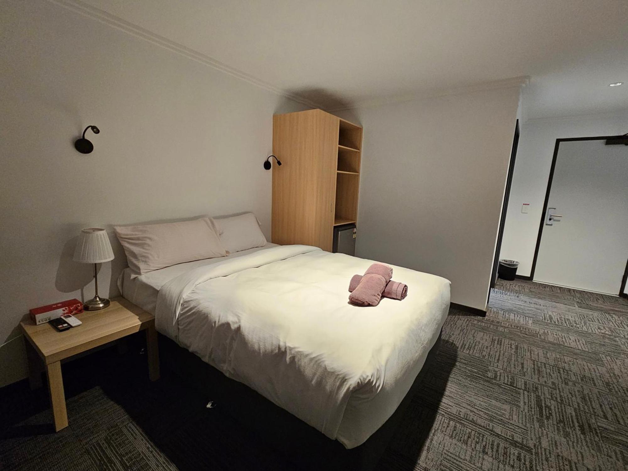 Econo Rivervale Lodge Perth
