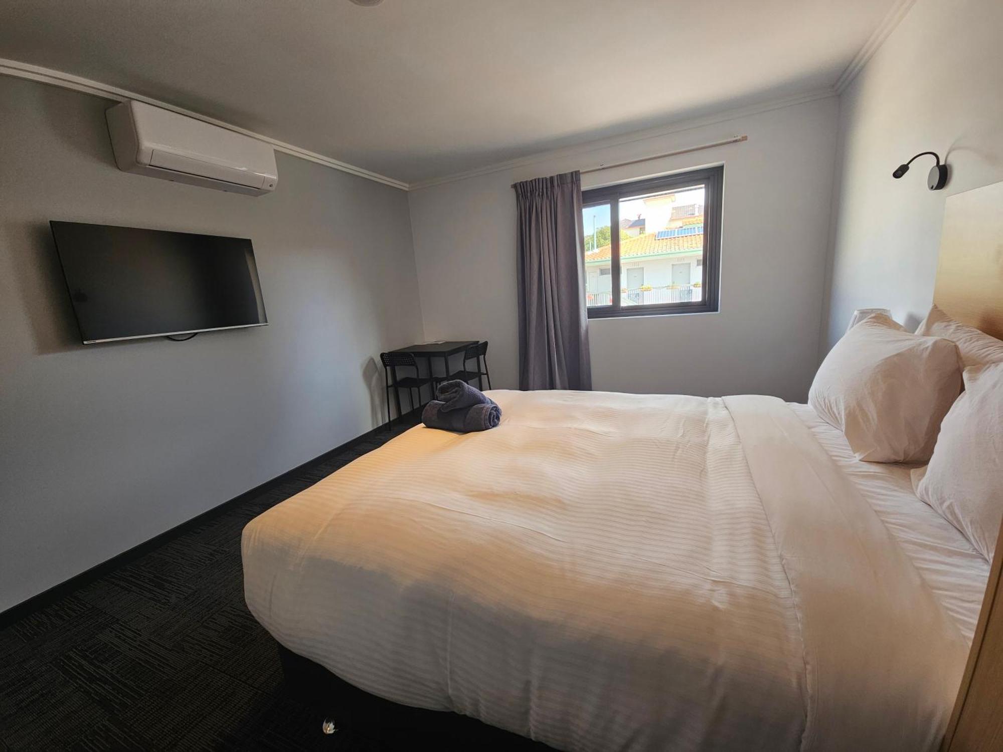 Econo Rivervale Lodge Perth