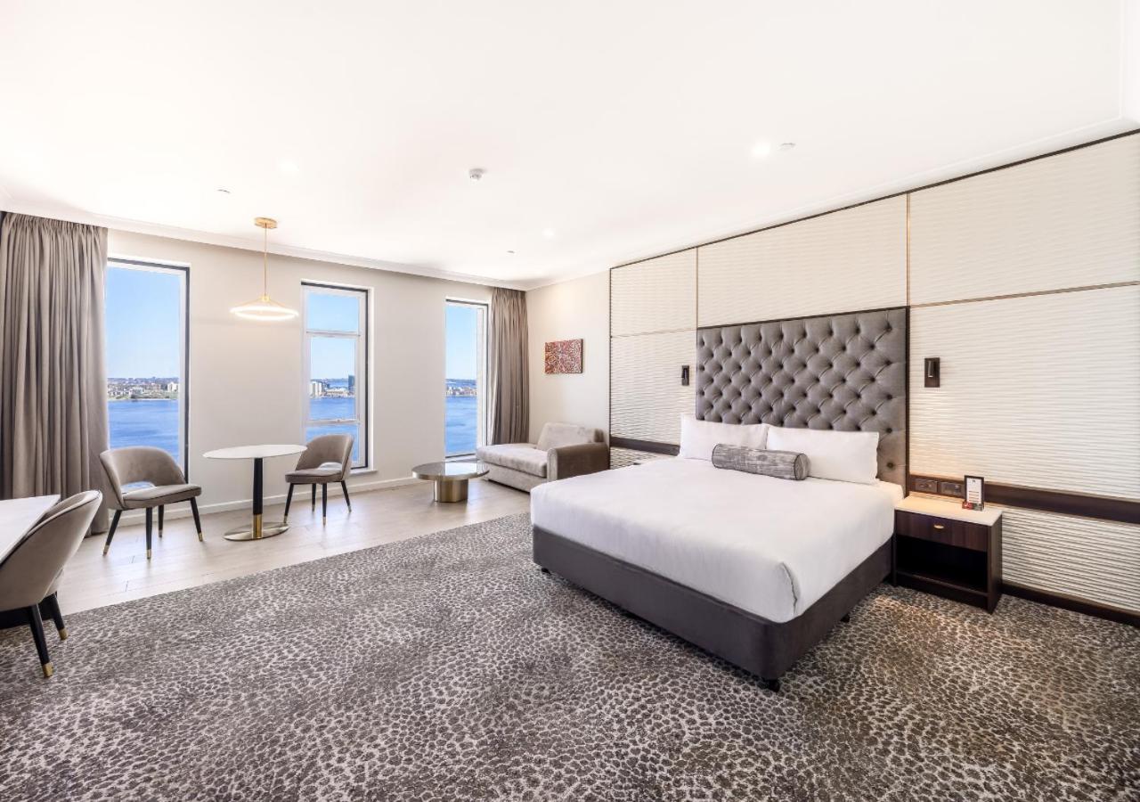 Duxton Hotel 5*