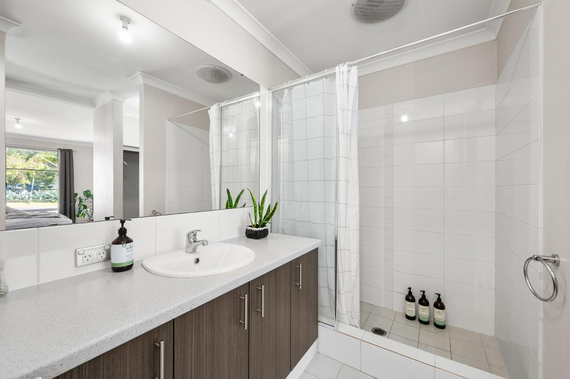 Cozy Modern Nook Retreat * Perth
