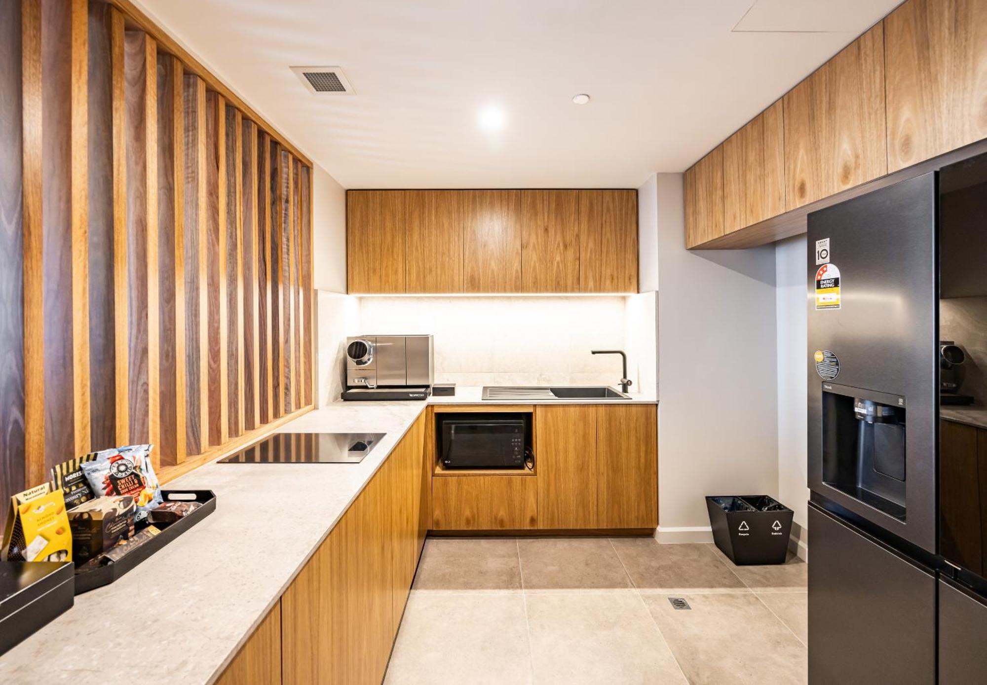 Duxton Hotel 5*