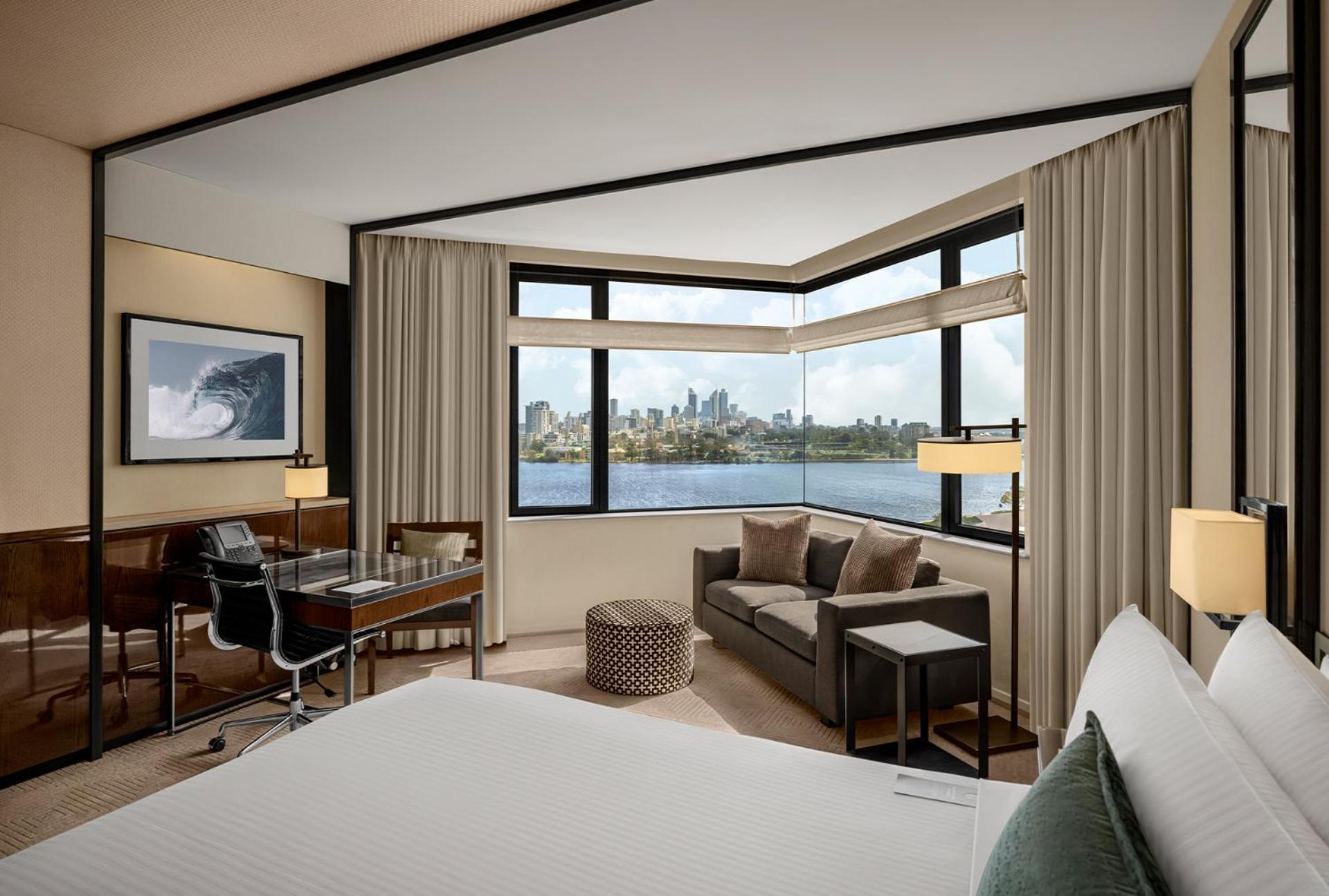 Crown Metropol