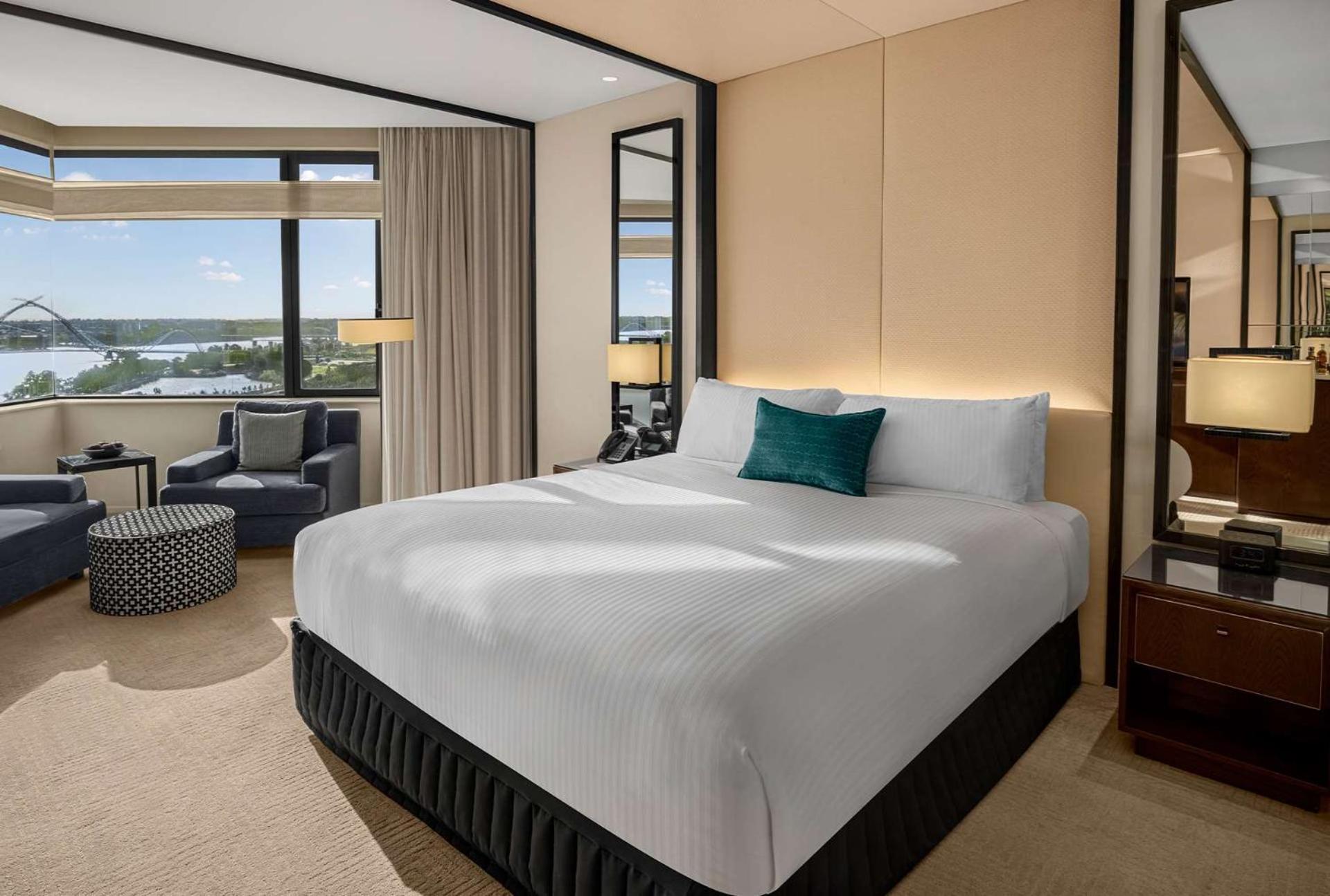 Crown Metropol 5*