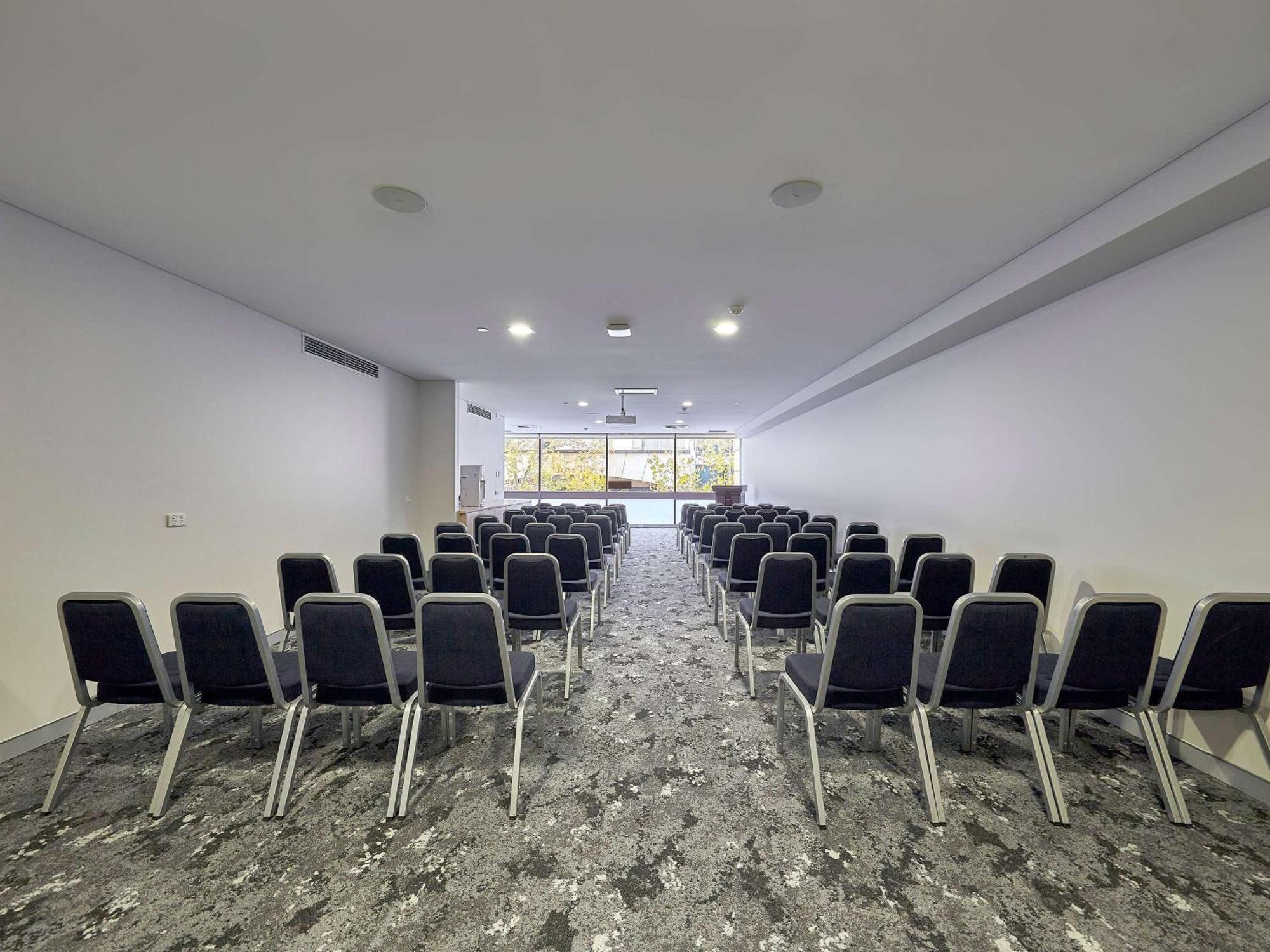 Mercure On Hay Hotel 4*