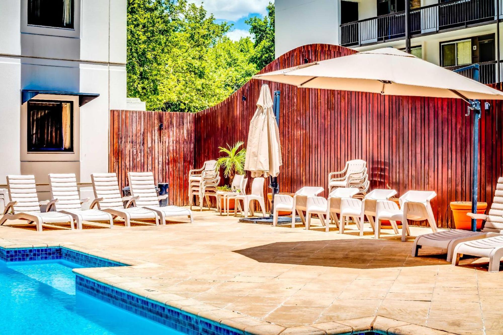 Apartment 10 Relaxing Resortpkgpoolgym 2br2ba Perth