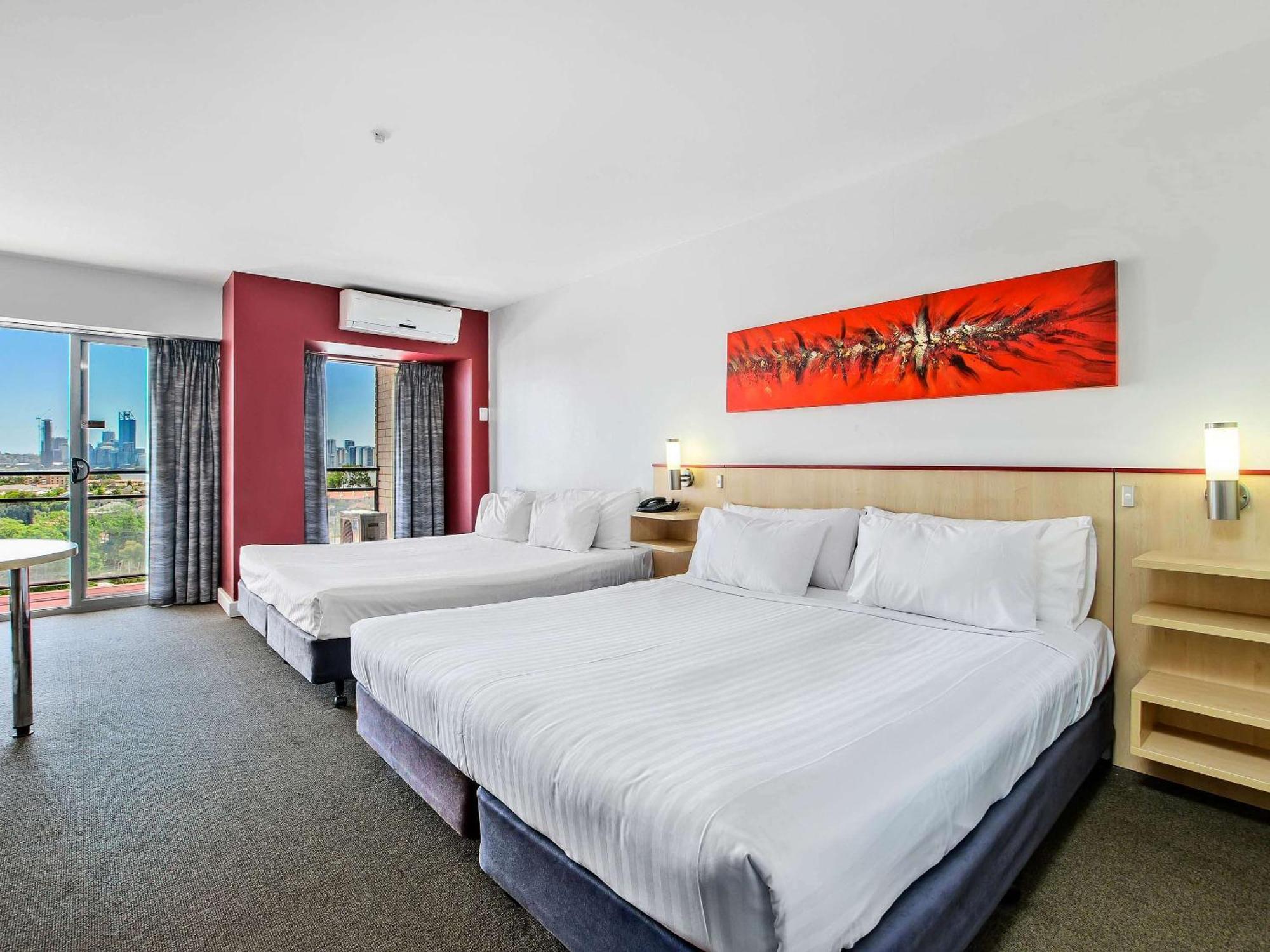Metro 4* Perth