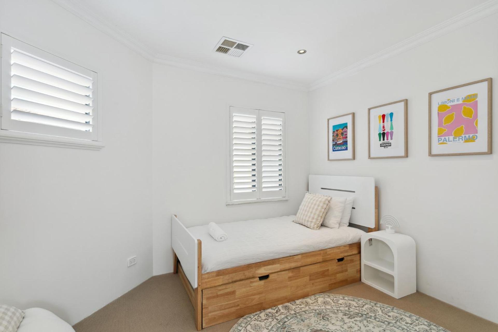 Newly Renovated Steps From Sorrento Holiday home