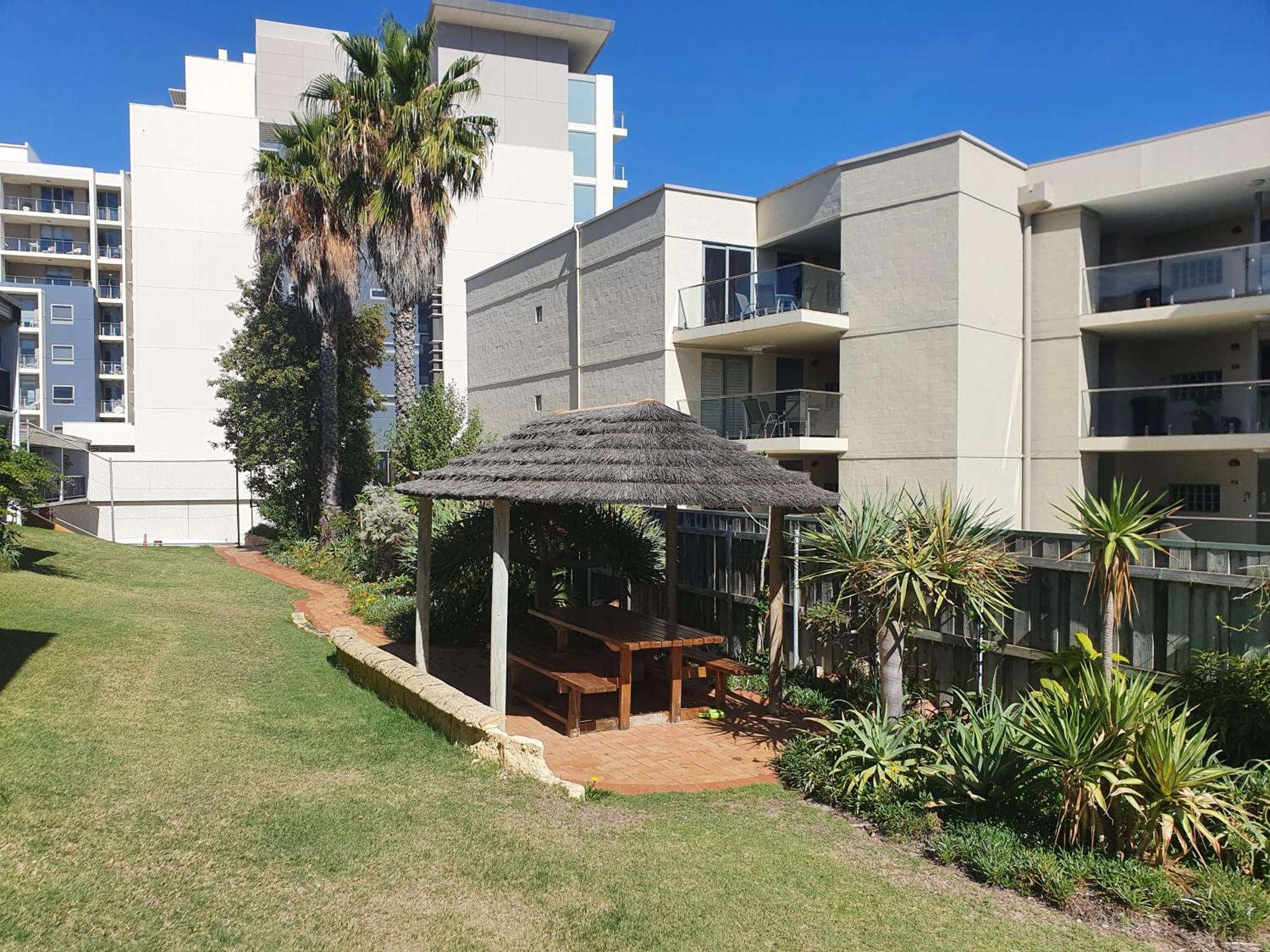 Aparthotel Coastal Ocean View & Salty Air W Pool & Slide *