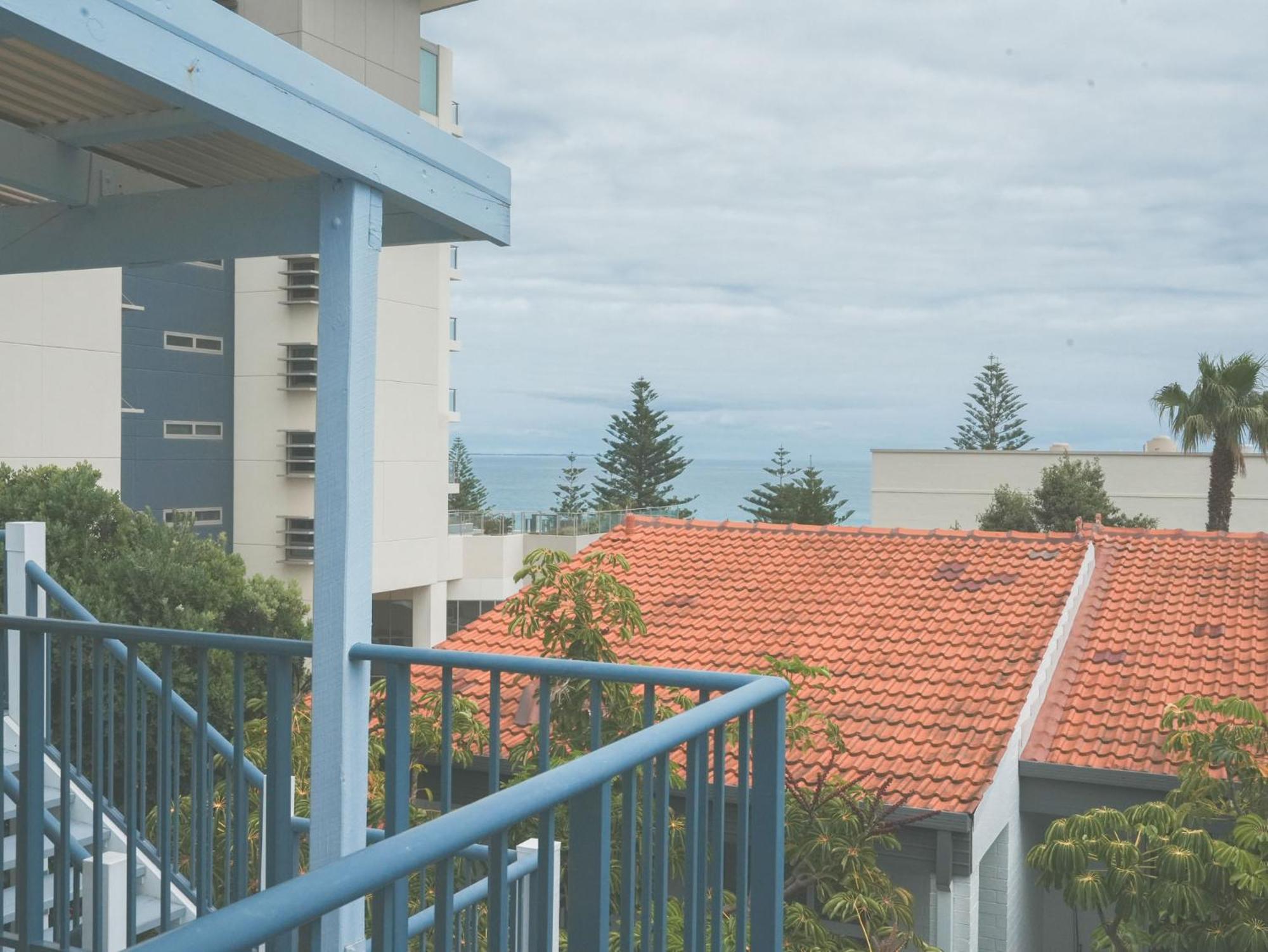 Aparthotel Coastal Ocean View & Salty Air W Pool & Slide *