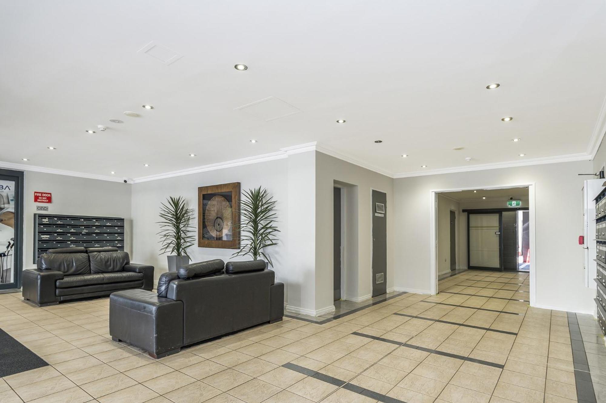 2-bed With Pool & Gym Perth