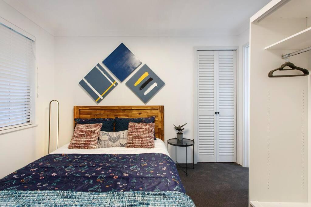 Luxe 3br With Kitchen & Laundry Villa Perth