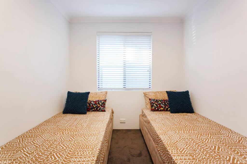 Villa Luxe 3br With Kitchen & Laundry *