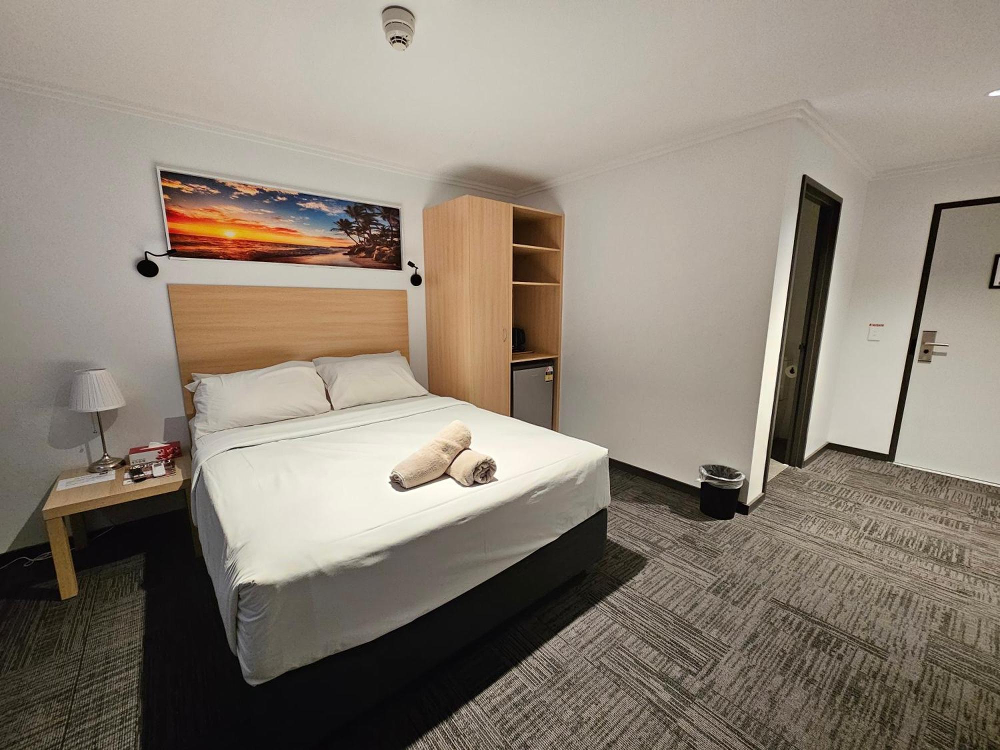Econo Rivervale Lodge