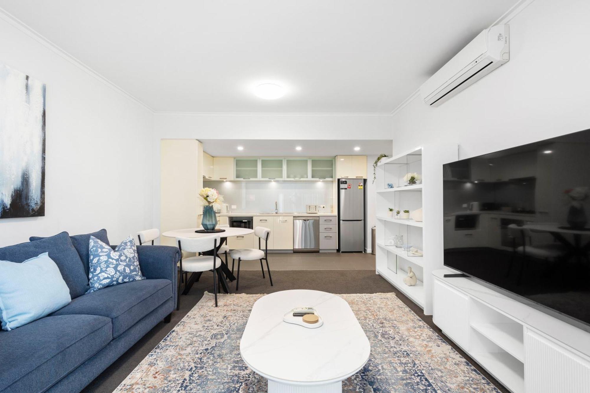 Apartment Beaufort Street 1bdr Parking *