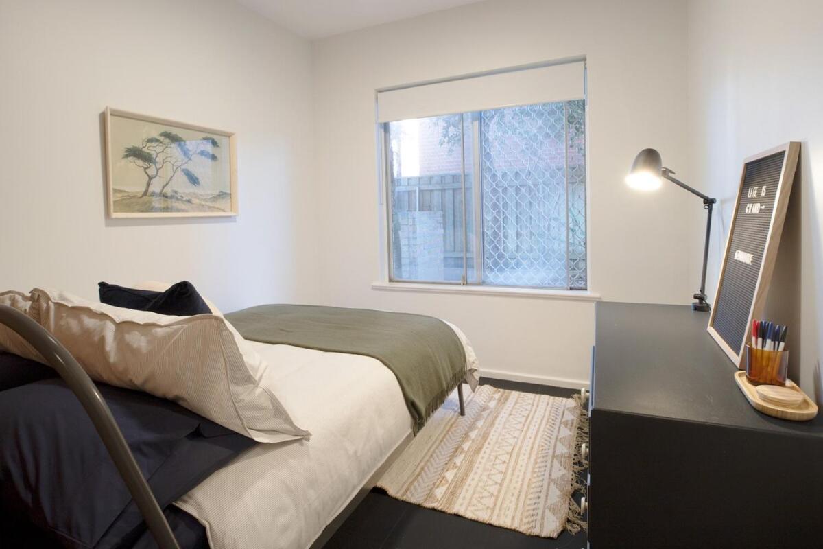 Apartment Apartment, Zoo Abode *