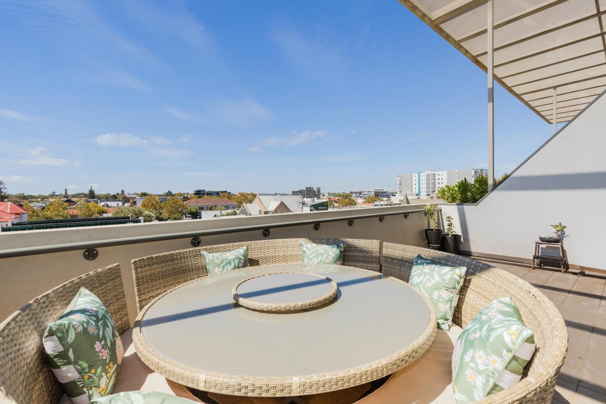 Penthouse In Northbridge *