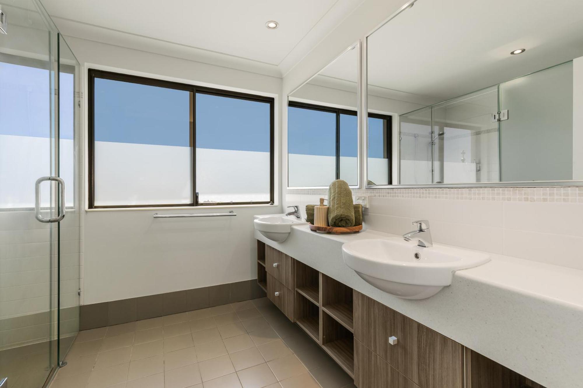 Penthouse In Northbridge Apartment