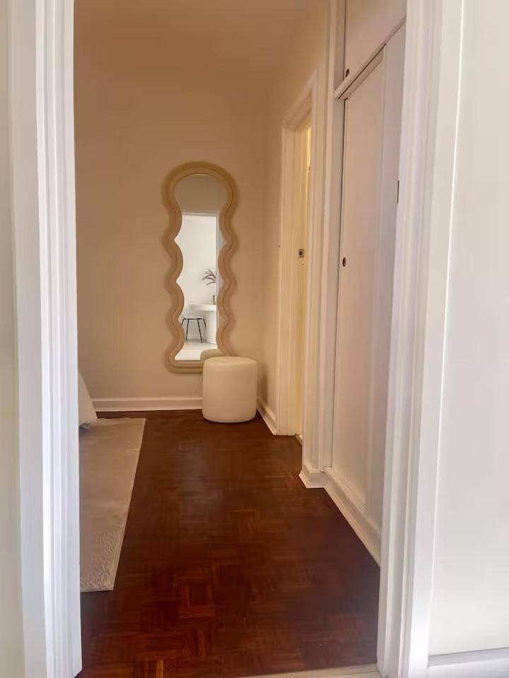 Apartment One Bedroom Steps From The *