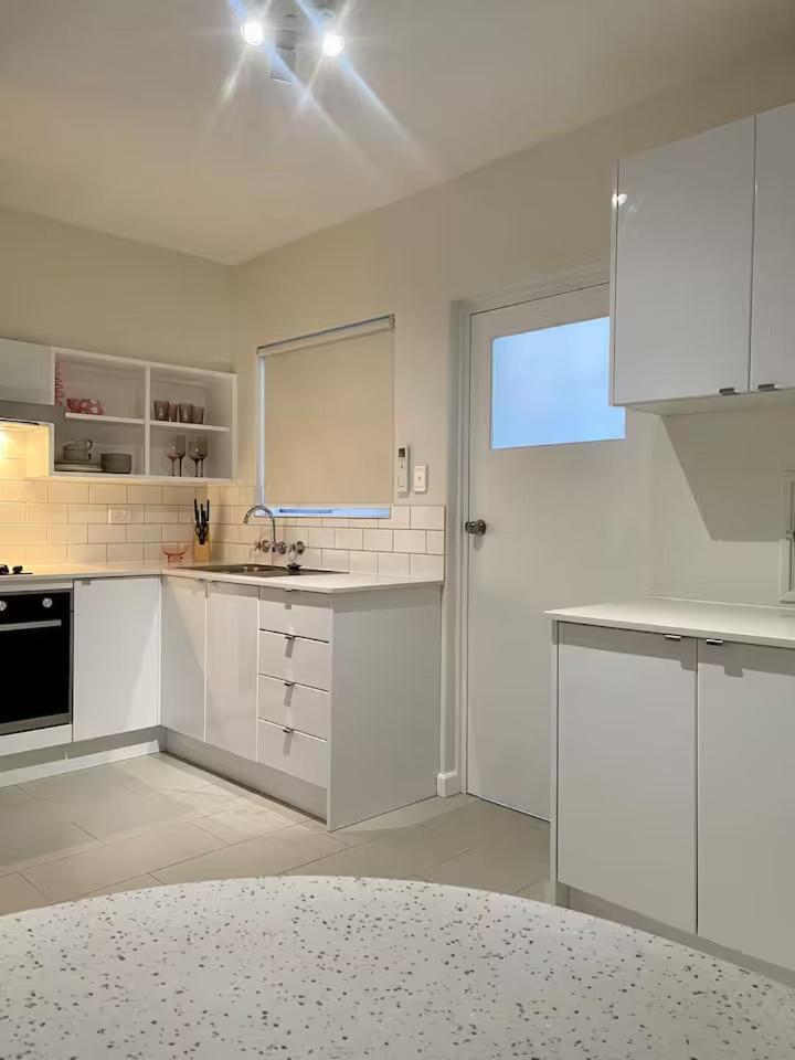 One Bedroom Steps From The Apartment *