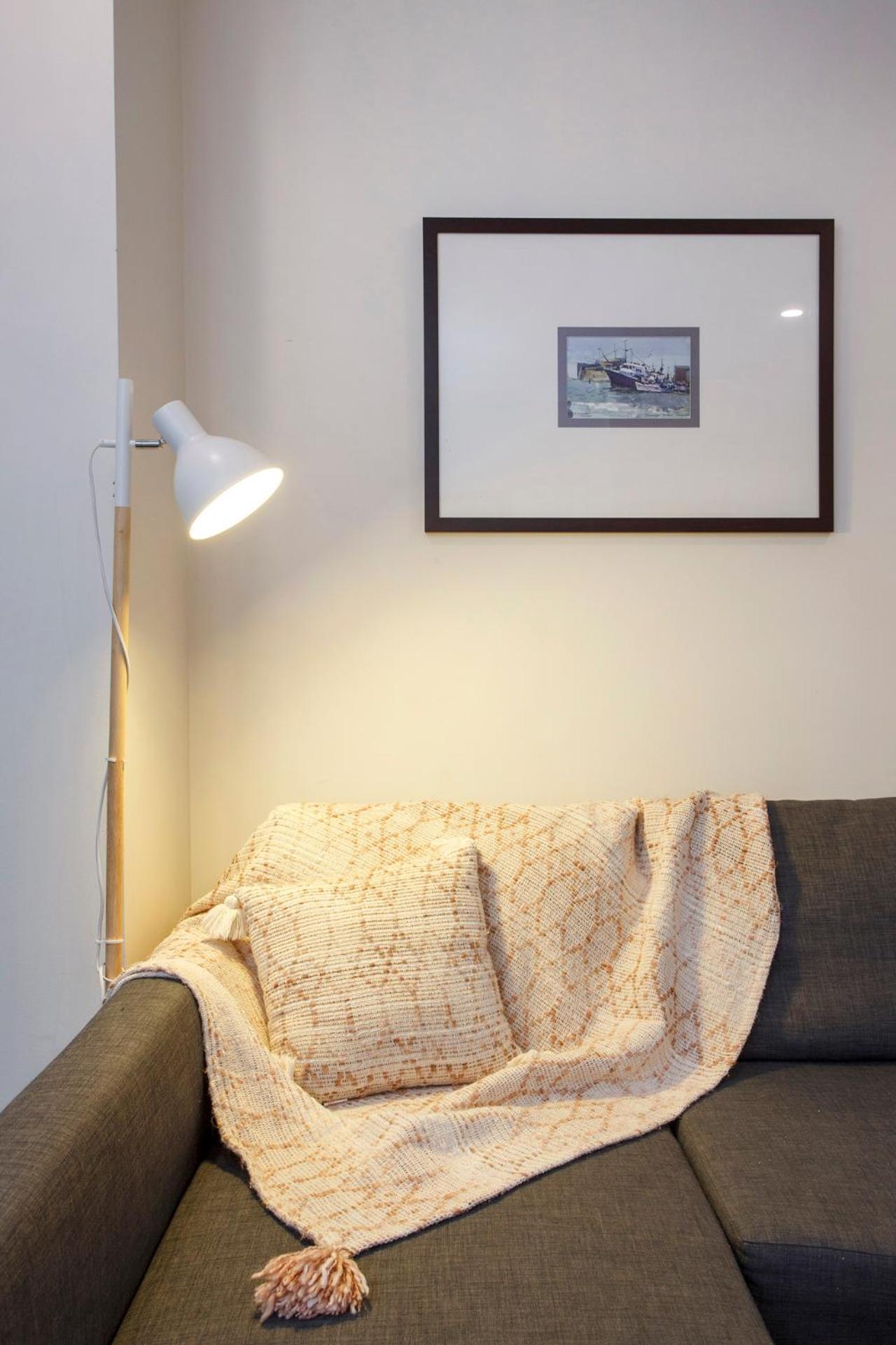 Cbd Convenience! Apartment *