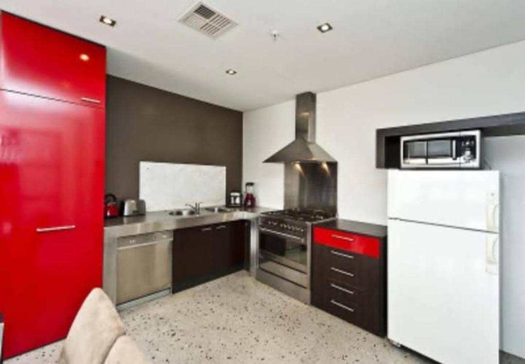 Luxury In The Heart Of Cbd Apartment