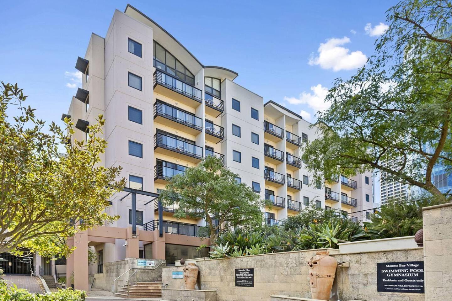 Marvellous Mounts Bay 2Br Apt Apartment