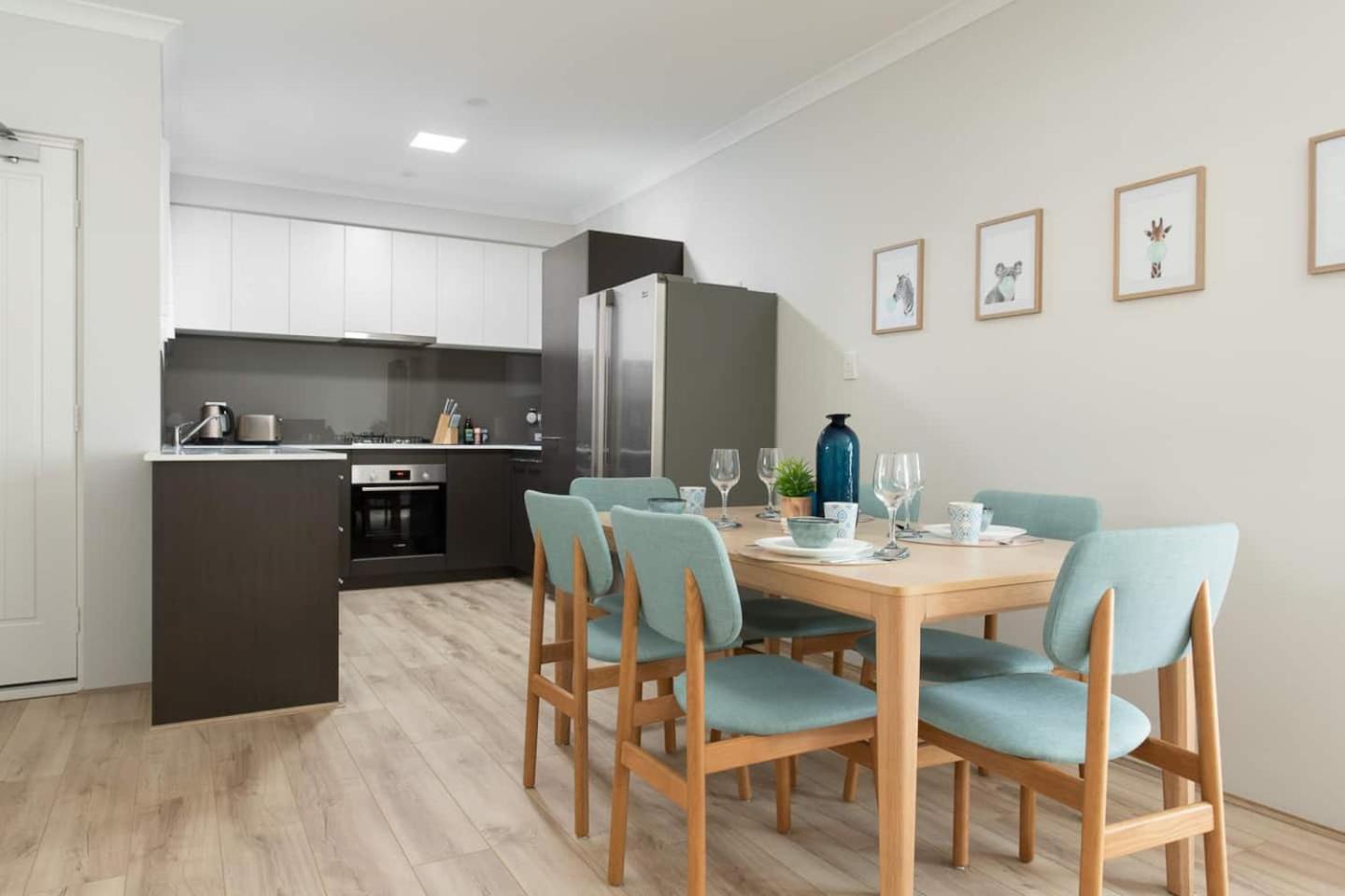 Bright Trendy 2bdrm - Walk To River & Shops * Perth