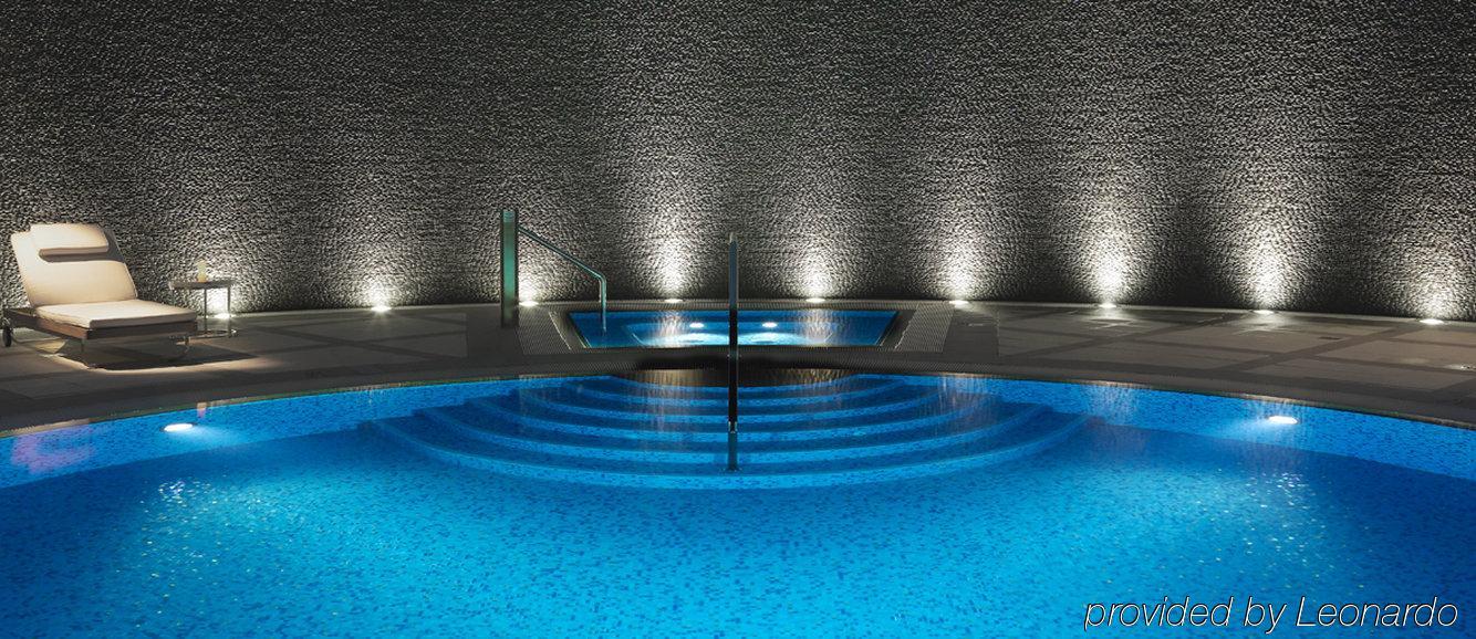 Hotel Crown Metropol 5*