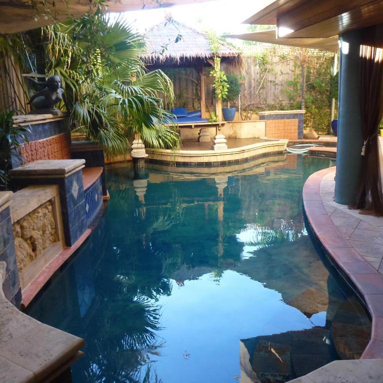 Beach Manor 4*