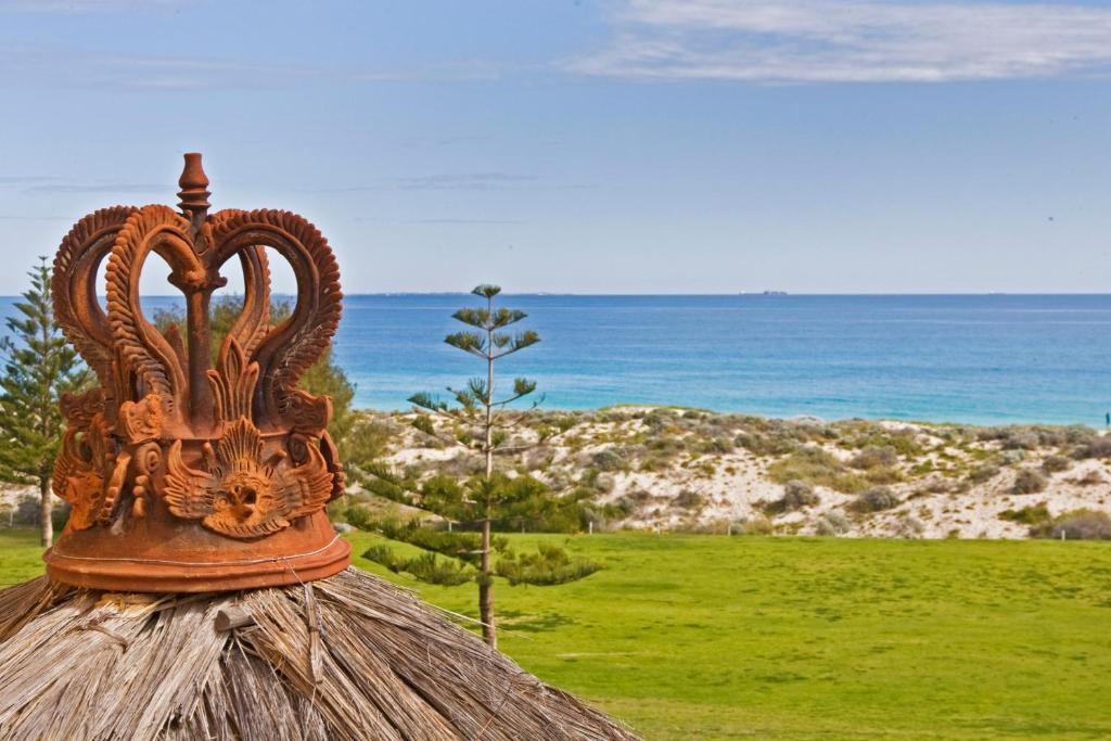 Beach Manor Hotel 4*