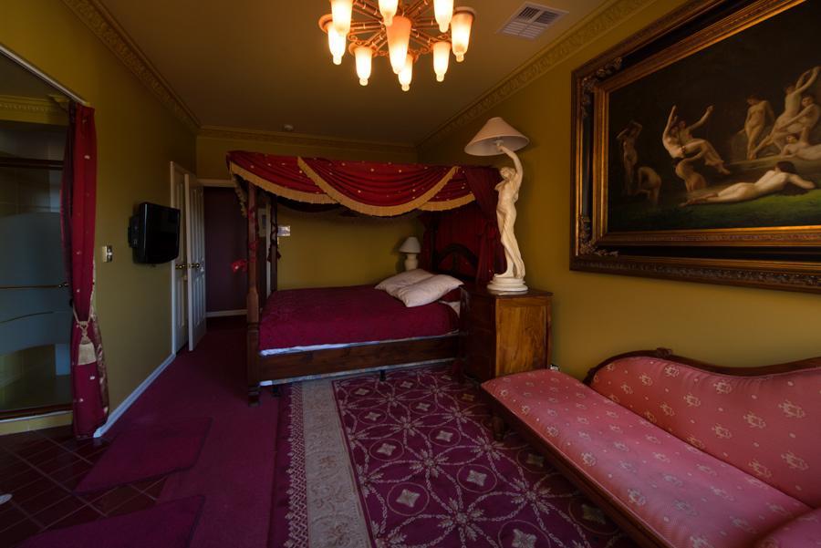 Beach Manor 4*