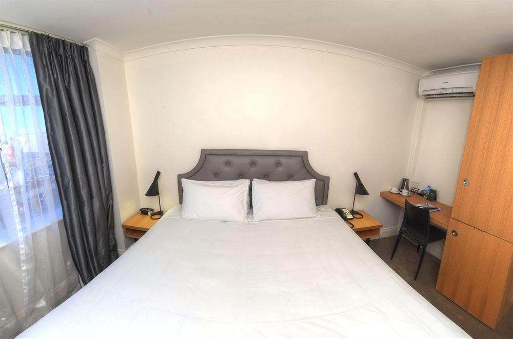 Pensione Hotel Perth Hotel