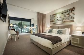 Quest Mounts Bay Road Aparthotel 4*