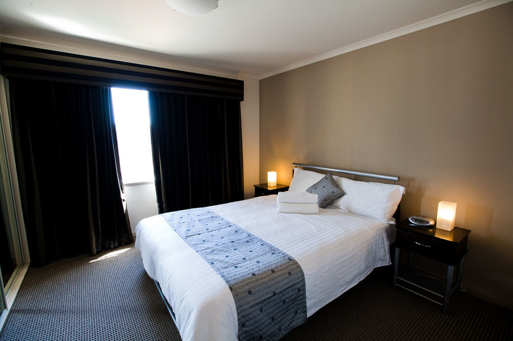Verandah 4*