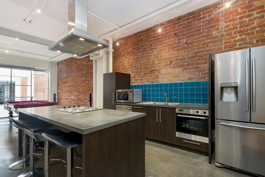Apartment Upscale Polished King Street
