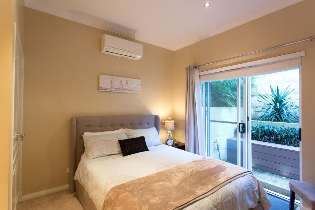 Sorrento Beach Manor Guest house 4*