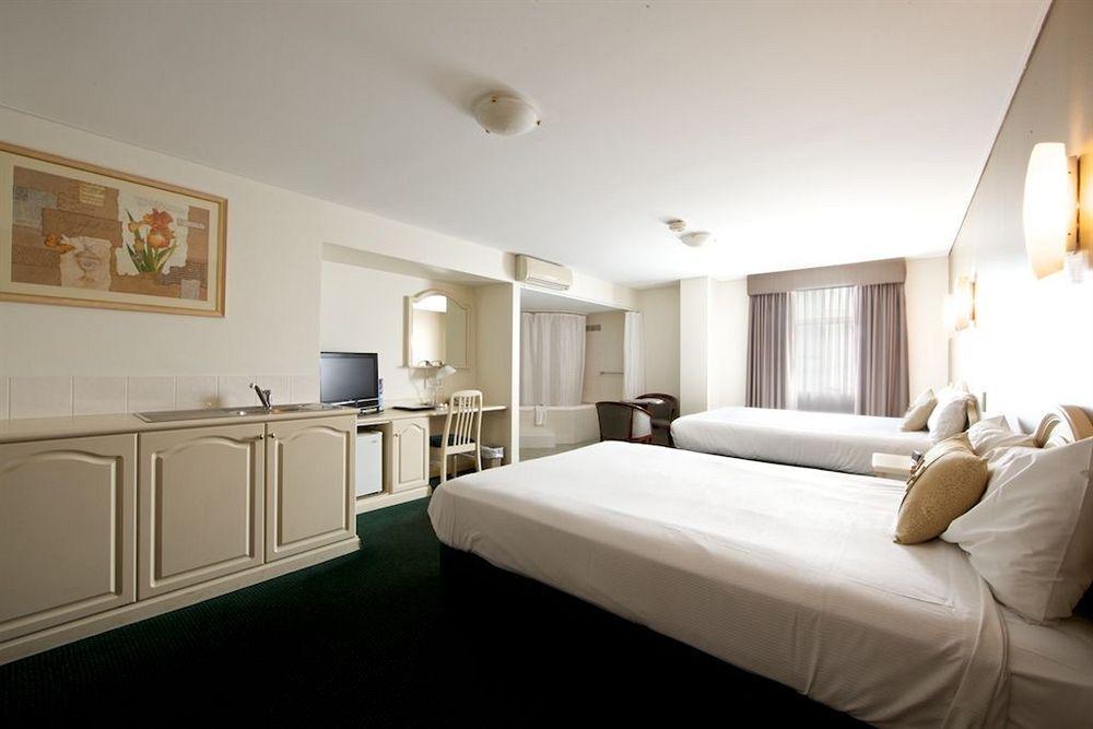Northbridge Hotel 4*