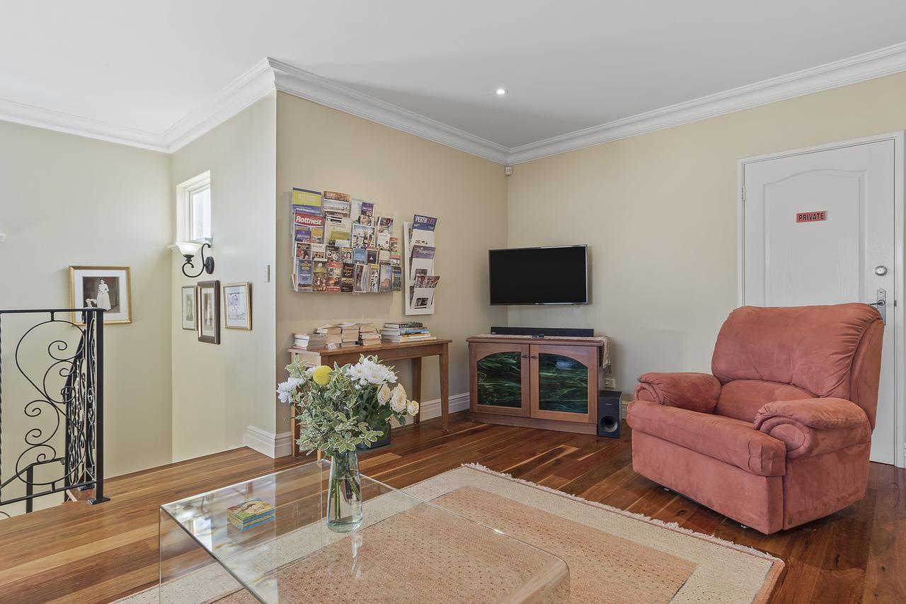 Sorrento Bed & Breakfast 4*