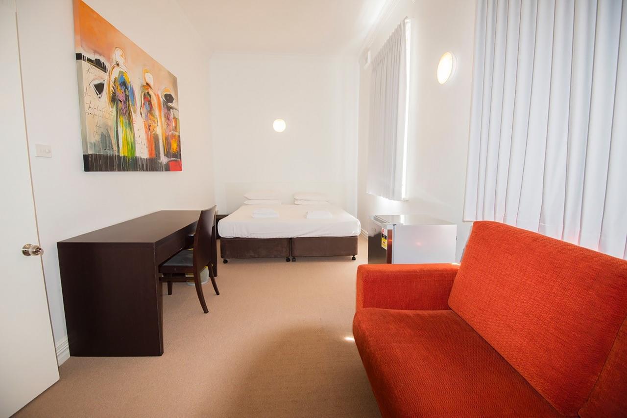 Wallaby Backpackers - Note - Valid Passport Required To Check In -