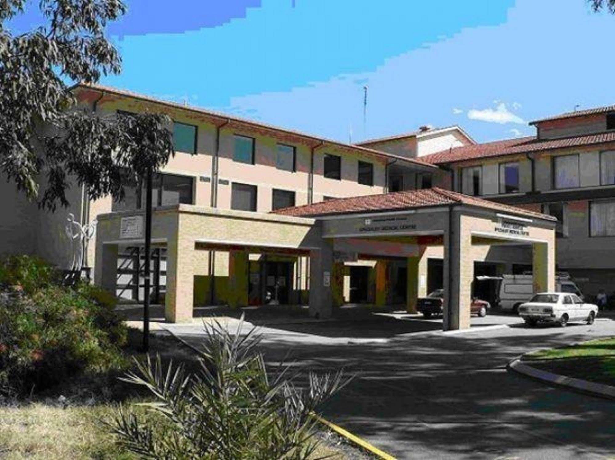 Joondalup Hotel 3*