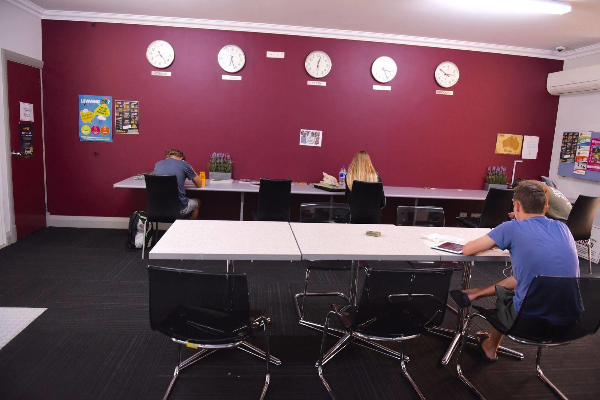 The Emperors Crown Hostel Valid Passport Required To Check In * Perth