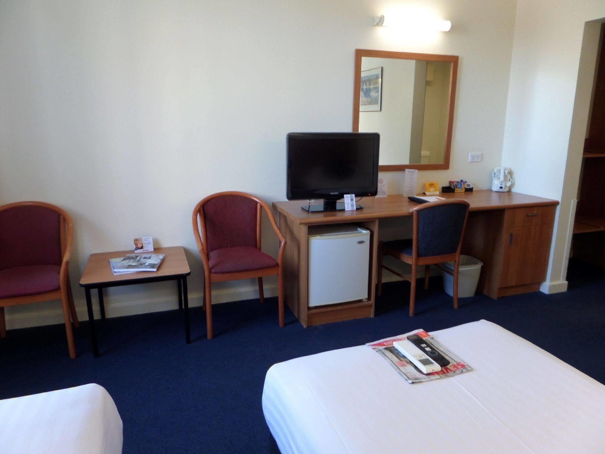 Metro 3* Perth