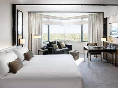 Crown Metropol