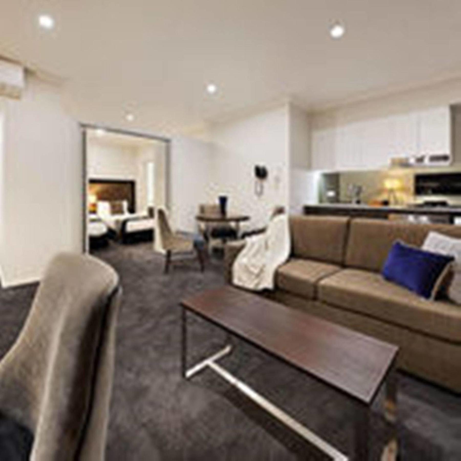 Attika Aparthotel 4*