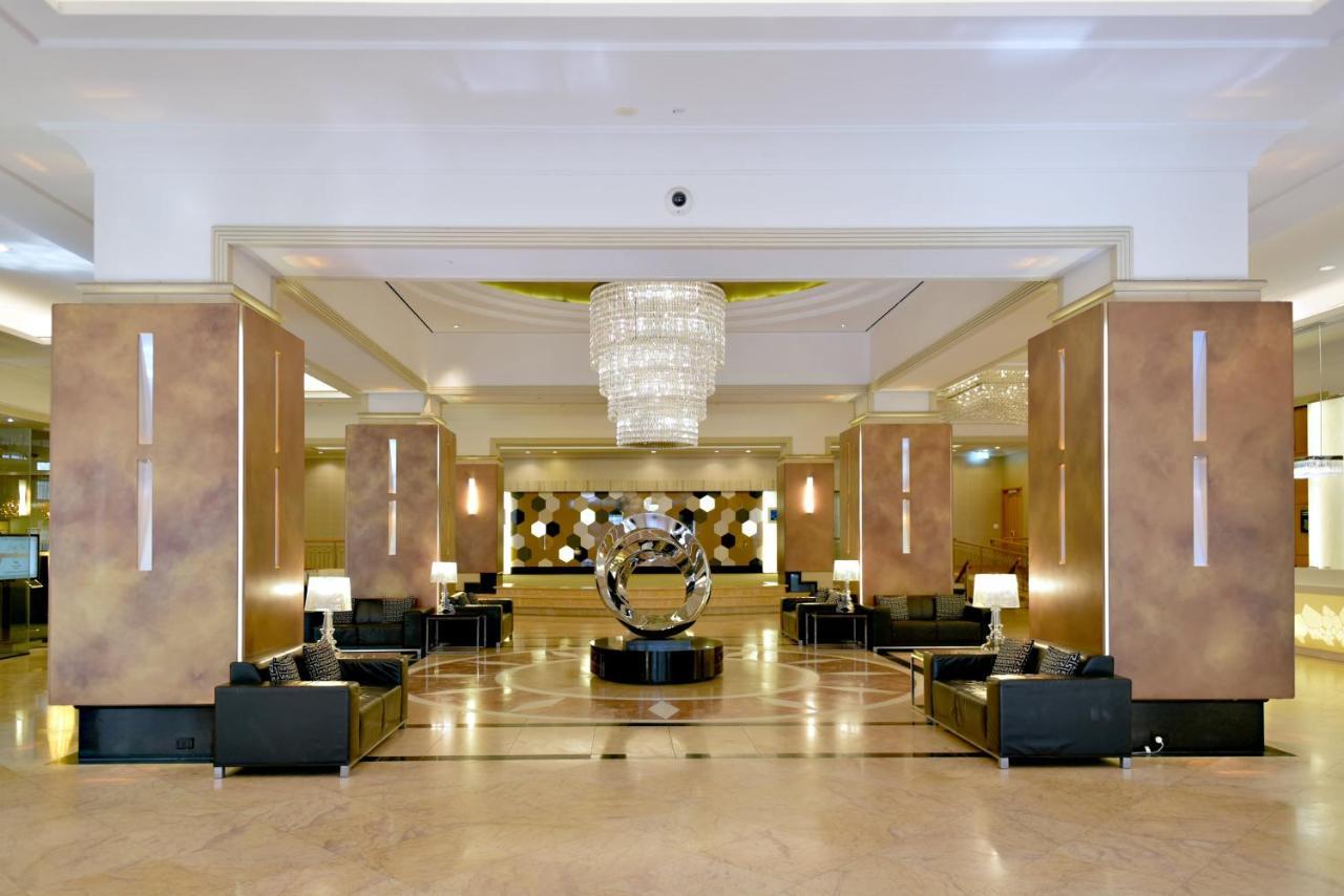 Duxton Hotel 5*