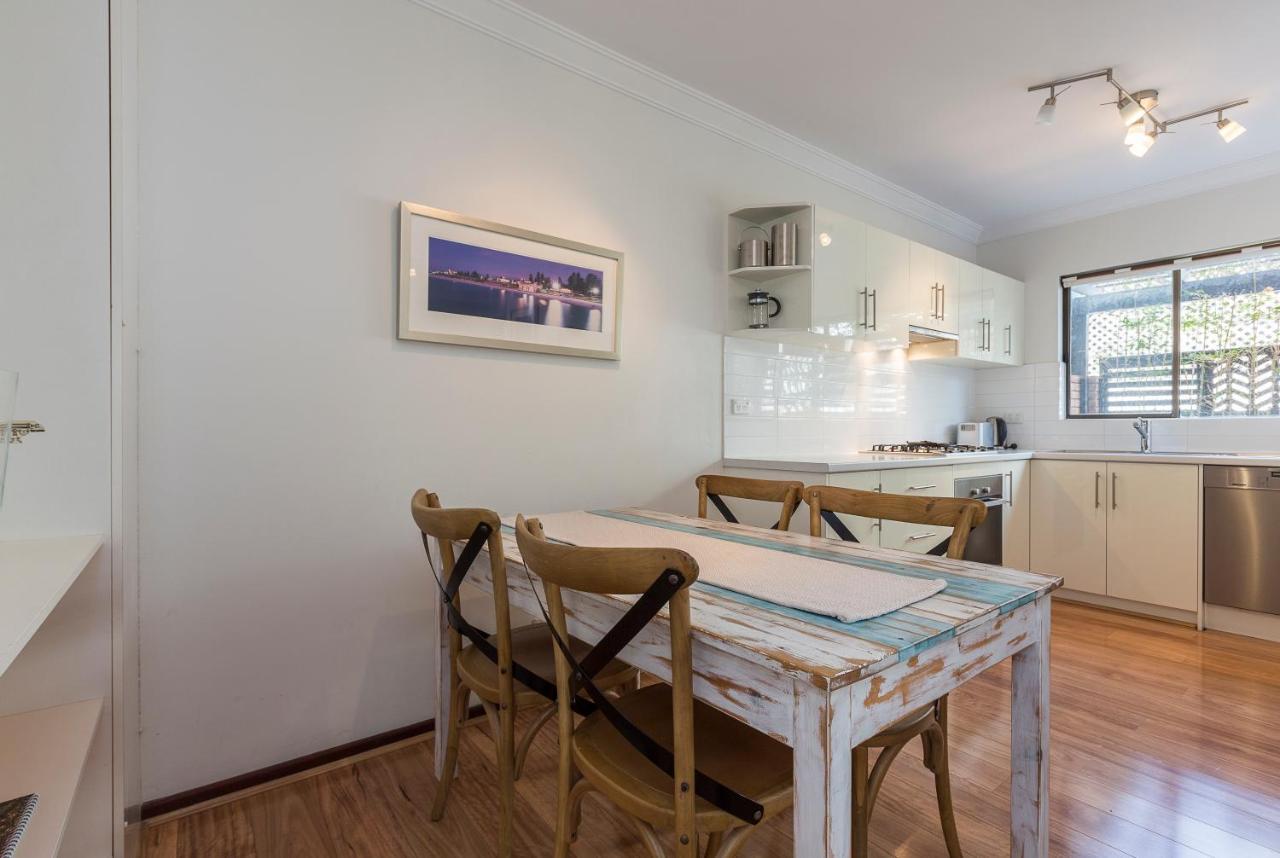 Cottesloe Sea Salt Abode - Executive Escapes