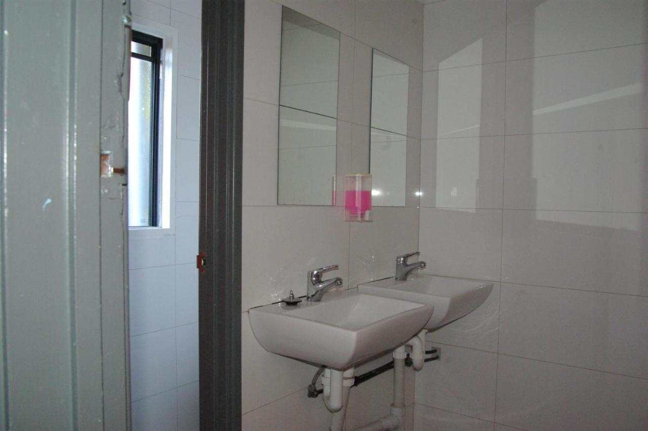 Hostel Haus - Note - Valid Passport Required To Check-in Perth