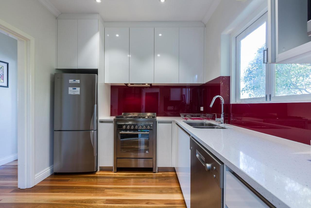 Cottesloe Deluxe - Executive Escapes Apartment *
