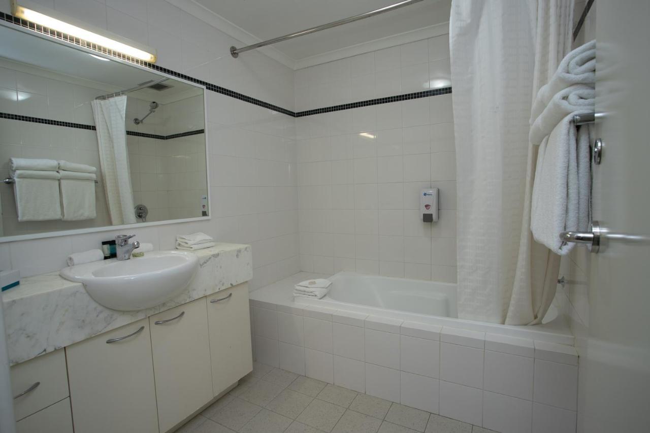 Short Perth