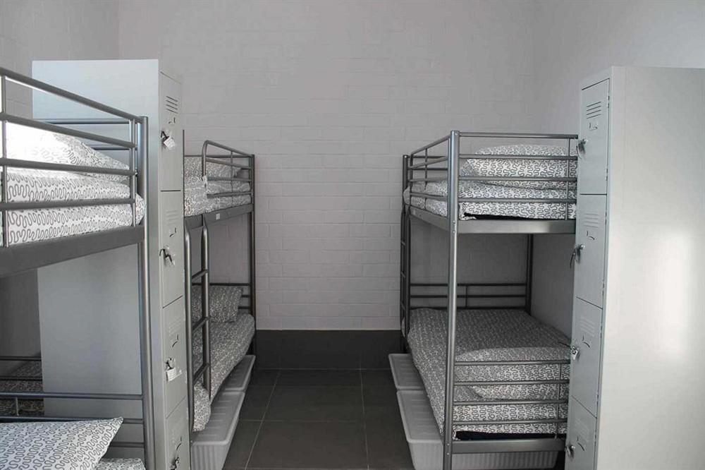 Backpackers - Note - Valid Passport Required To Check In Hostel *